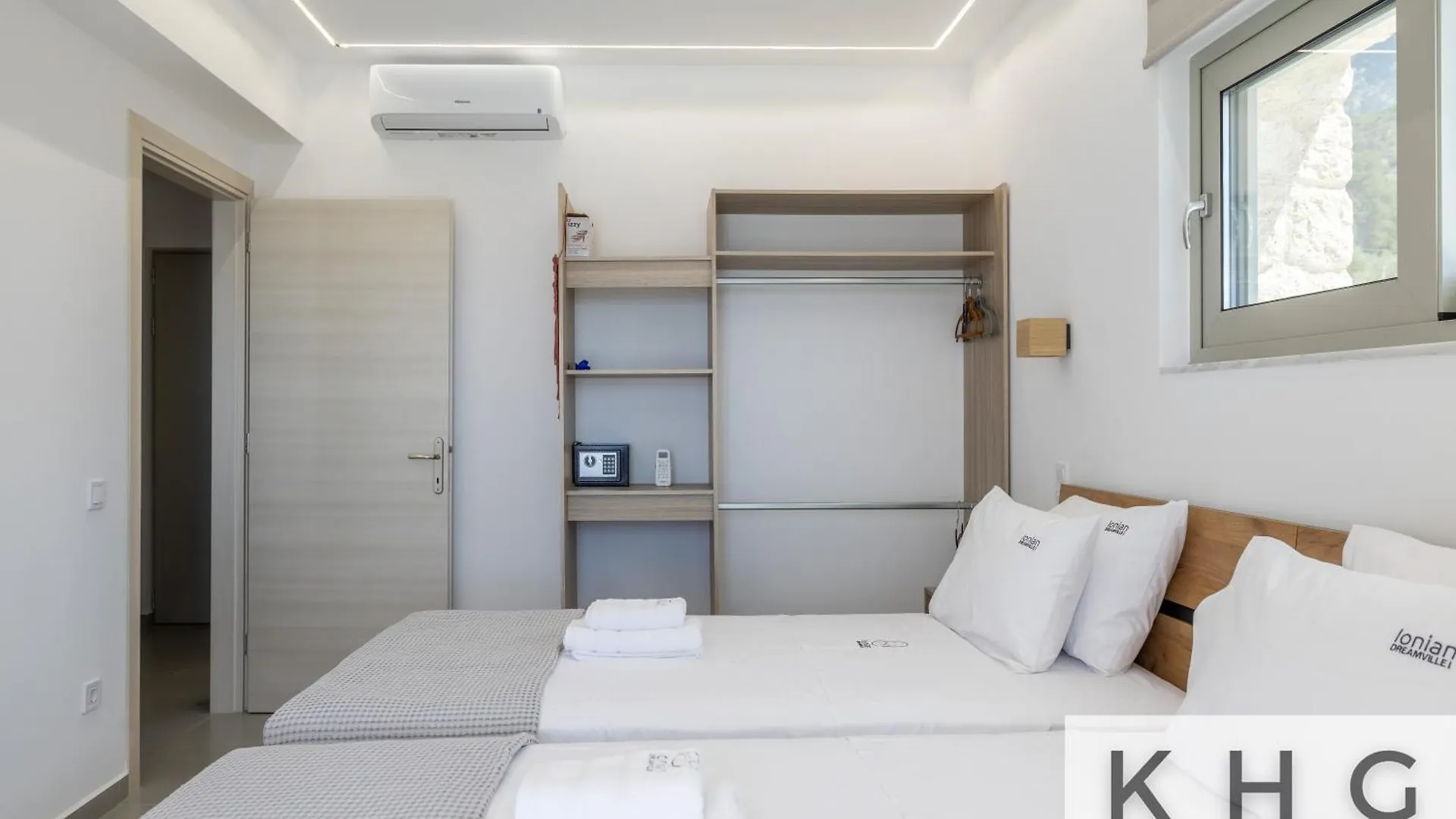Blue Pearl Villa With Private Pool In Afrato Village! Infinite Sea Views! Trapezaki